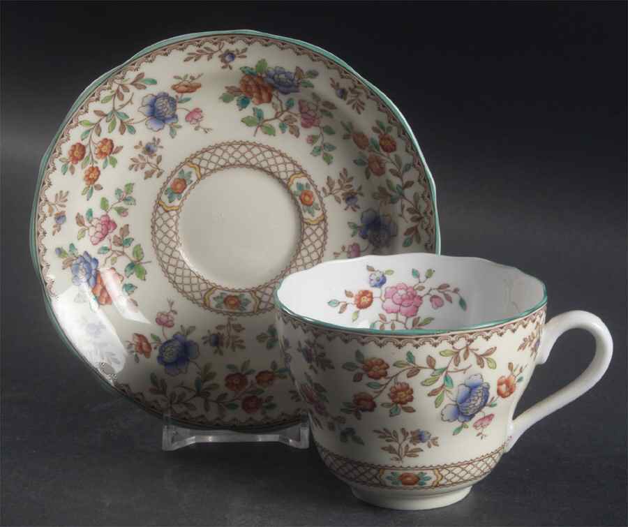 Audley Footed Cup & Saucer Set by Spode-1