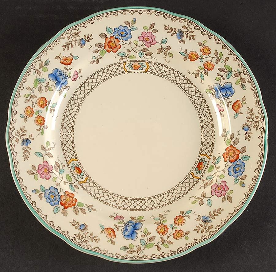 Audley Luncheon Plate by Spode-1