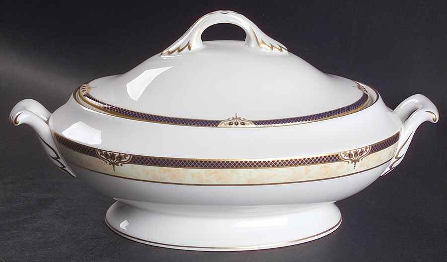Avignon Oval Covered Vegetable by Spode-1