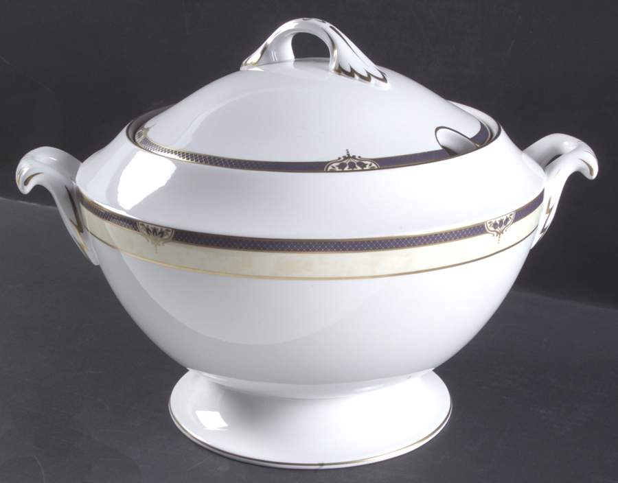 Avignon Tureen &  Lid by Spode-1