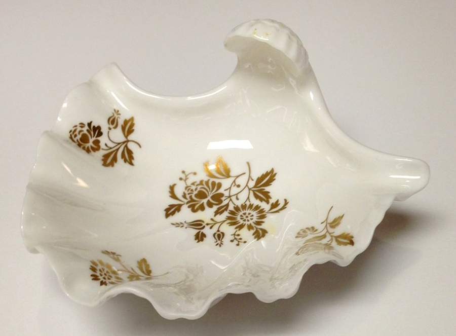 Beaumont Shell Shaped Dish by Spode-1