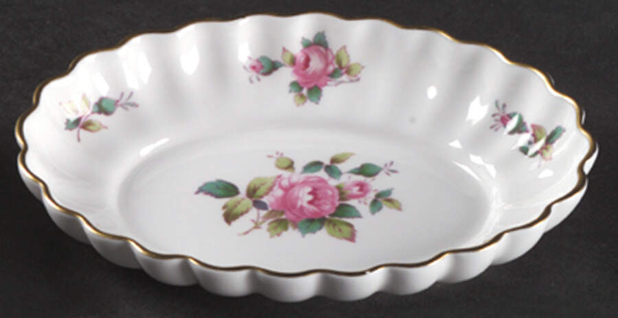 Billingsley Rose Spray Medium Sweet Meat Dish by Spode-1