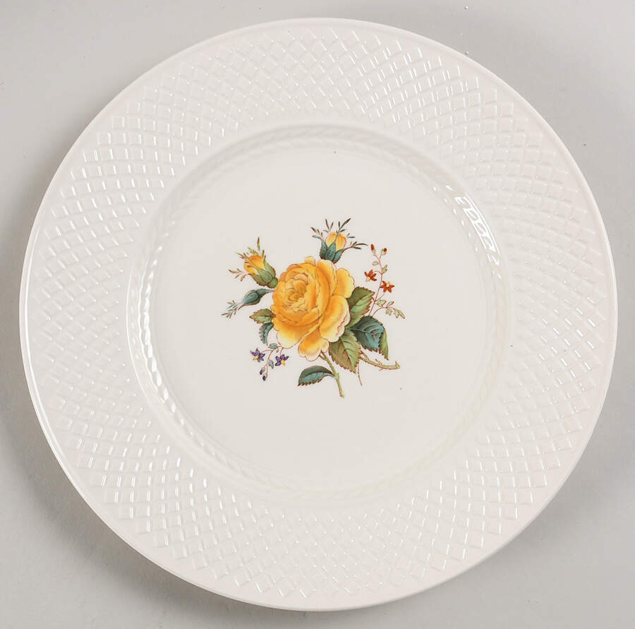 Billingsley Rose Yellow (Mansard) Luncheon Plate by Spode-1