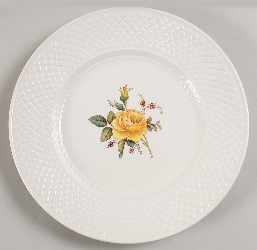 Billingsley Rose Yellow (Mansard) Luncheon Plate by Spode-1