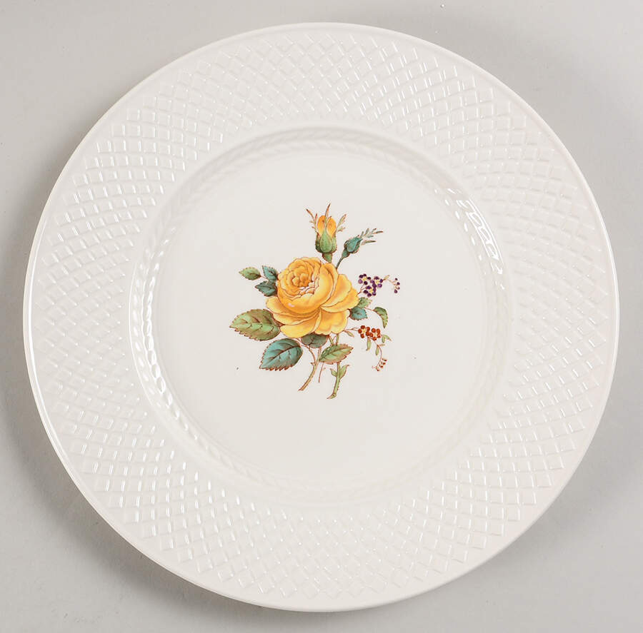 Billingsley Rose Yellow (Mansard) Luncheon Plate by Spode-1