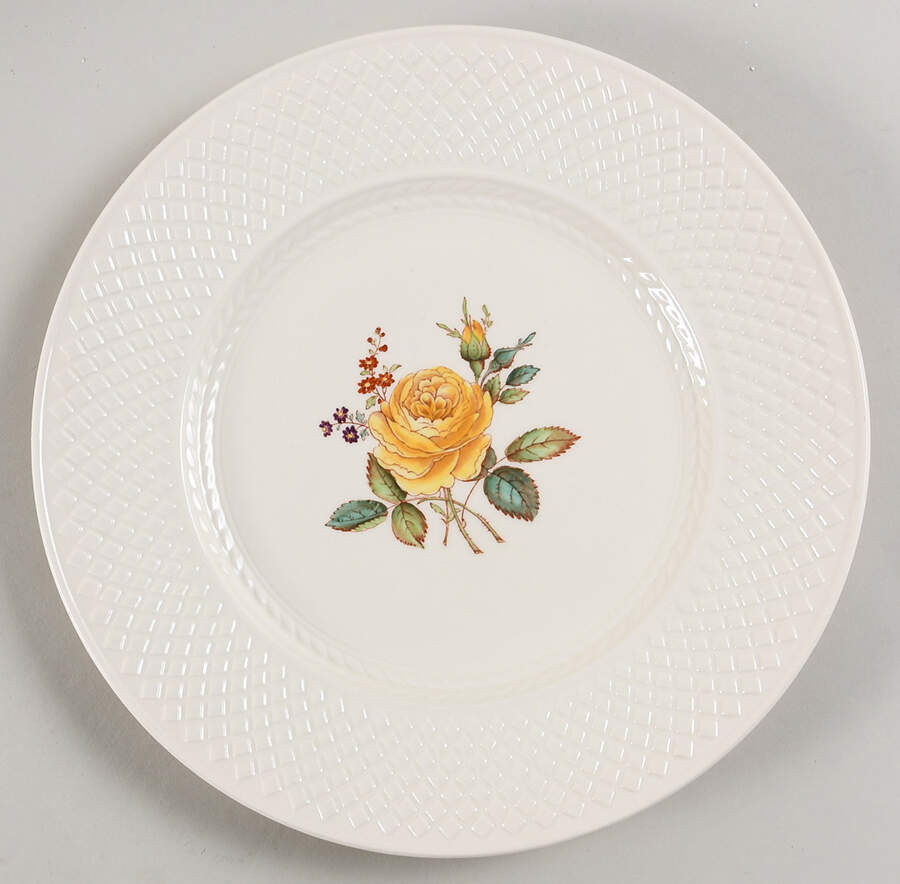 Billingsley Rose Yellow (Mansard) Luncheon Plate by Spode-1