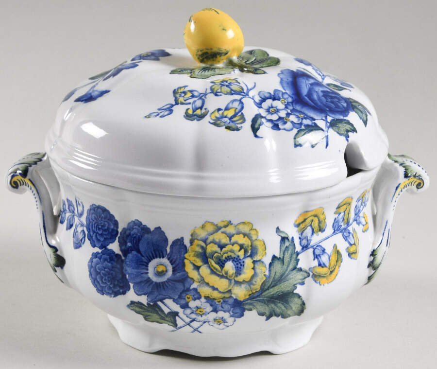 Blue Flowers Sauce Boat & Lid by Spode-1
