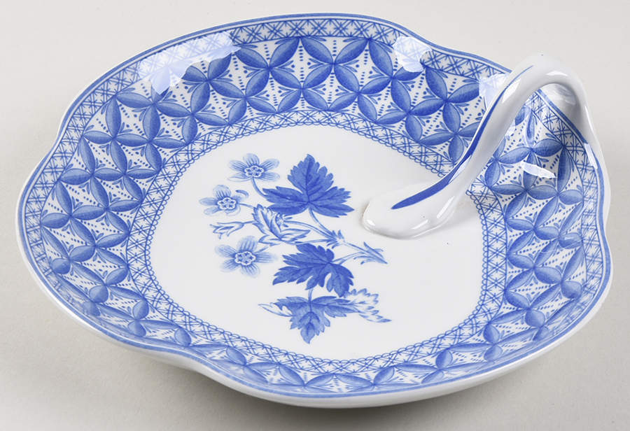 Blue Geranium Handled Tray by Spode-1