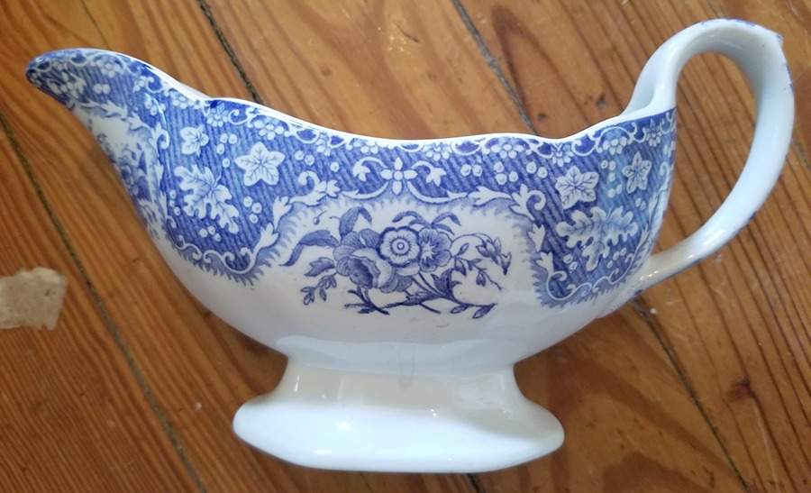 Blue Room Collection Gravy Boat by Spode-1