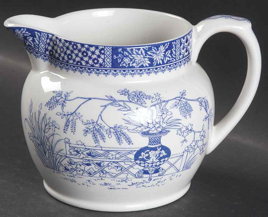 Blue Room Collection 12 Oz Jug by Spode-1