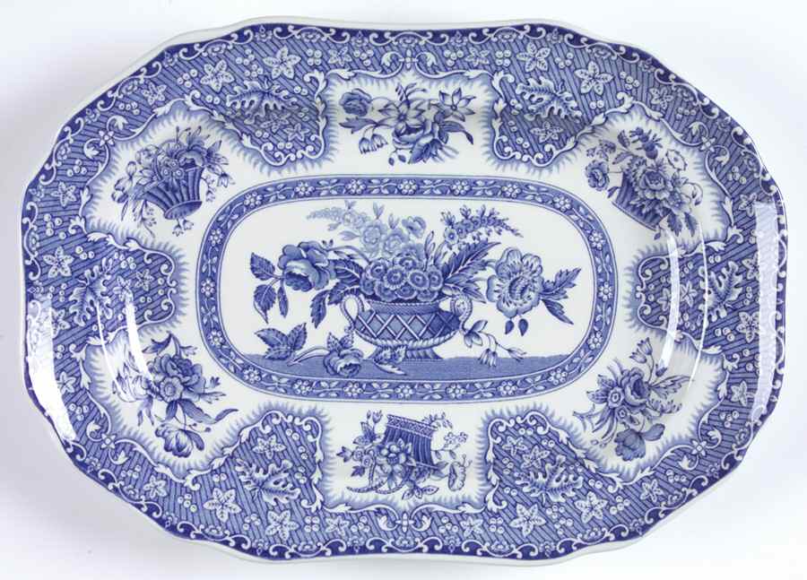 Blue Room Collection 10" Oval Tray by Spode-1