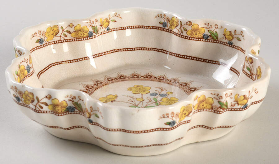 Buttercup (Older Backstamp) 6" Chelsea Shell by Spode-1