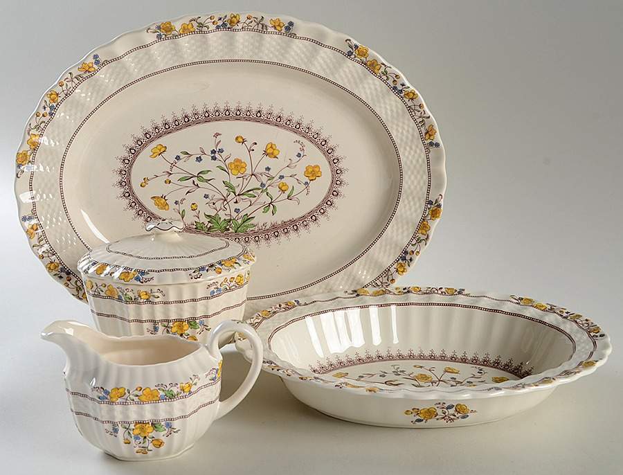 Buttercup (Newer Backstamp) 5 Piece Hostess Set by Spode-1