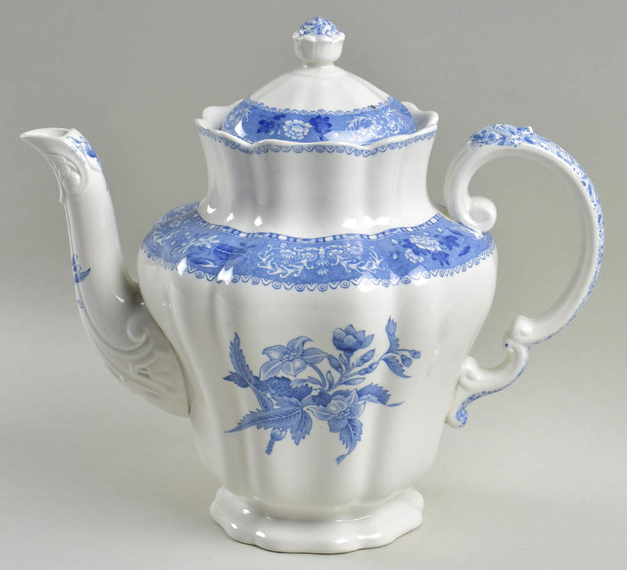 Camilla Blue (Earthenware, Scalloped) Large Coffee Pot & Lid by Spode-1