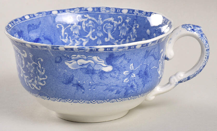 Camilla Blue (Earthenware, Scalloped) Oversized Cup by Spode-1