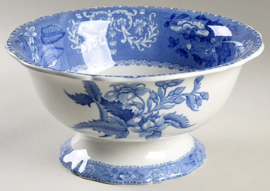 Camilla Blue (Earthenware, Scalloped) Centerpiece by Spode-1