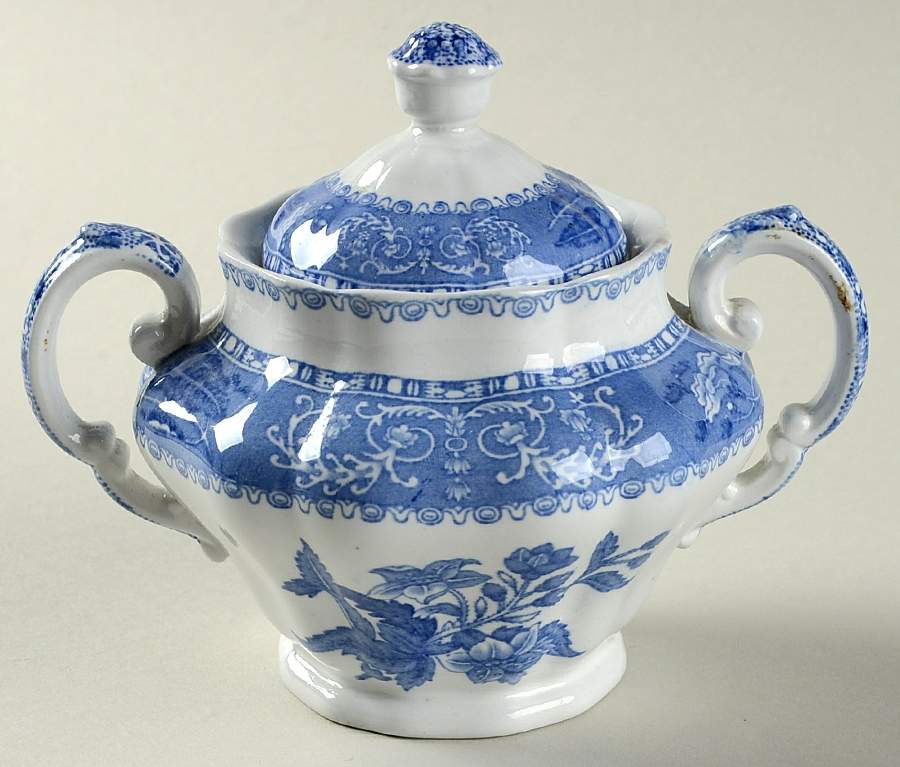 Camilla Blue (Earthenware, Scalloped) Sugar Bowl & Lid by Spode-1