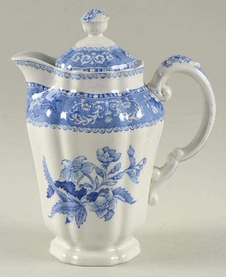 Camilla Blue (Earthenware, Scalloped) Large Syrup with Lid by Spode-1