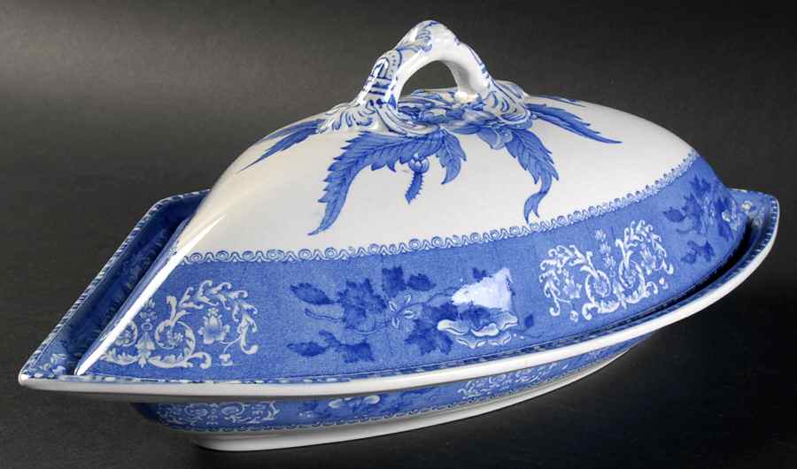 Camilla Blue (Earthenware, Scalloped) Canterbury Set, Covered Side Dish by Spode-1
