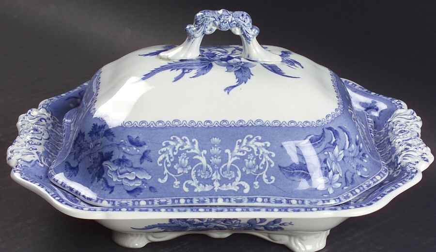 Camilla Blue (Earthenware, Scalloped) Rectangular Covered Vegetable by Spode-1
