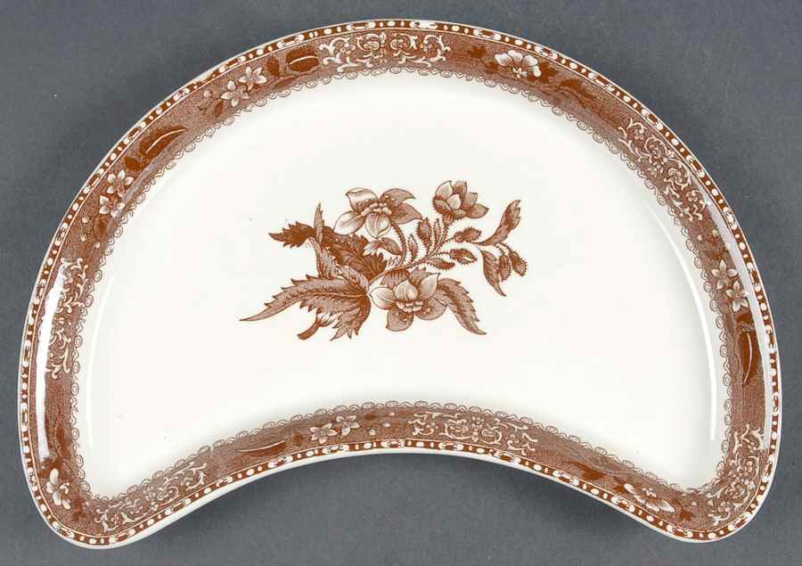 Camilla Brown (Earthenware, Smooth) Crescent Salad Plate by Spode-1