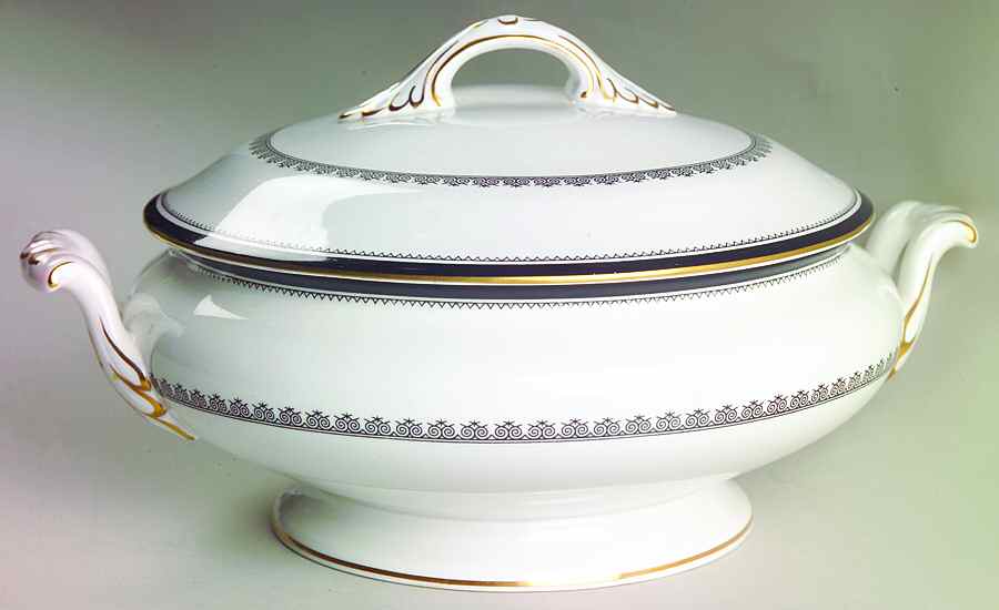 Camelot Round Covered Vegetable by Spode-1