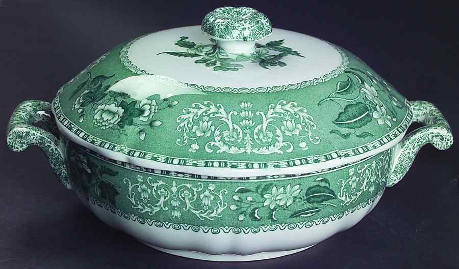 Camilla Light Green (Earthenware, Scallop) Round Covered Vegetable by Spode-1