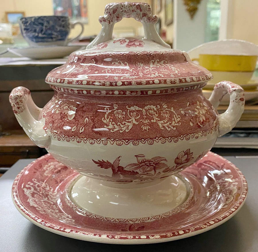 Camilla Red (Earthenware) Sauce Boat with Attached Underplate & Lid by Spode-1