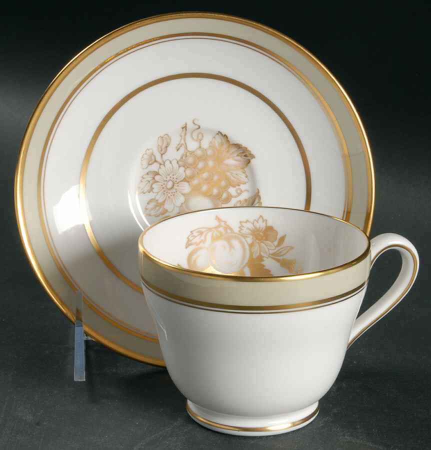Carlton Footed Cup & Saucer Set by Spode-1