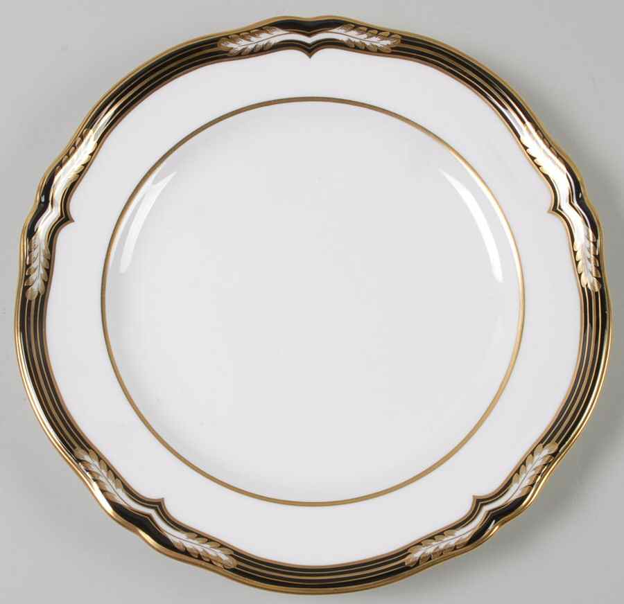 Chancellor Black Luncheon Plate by Spode-1