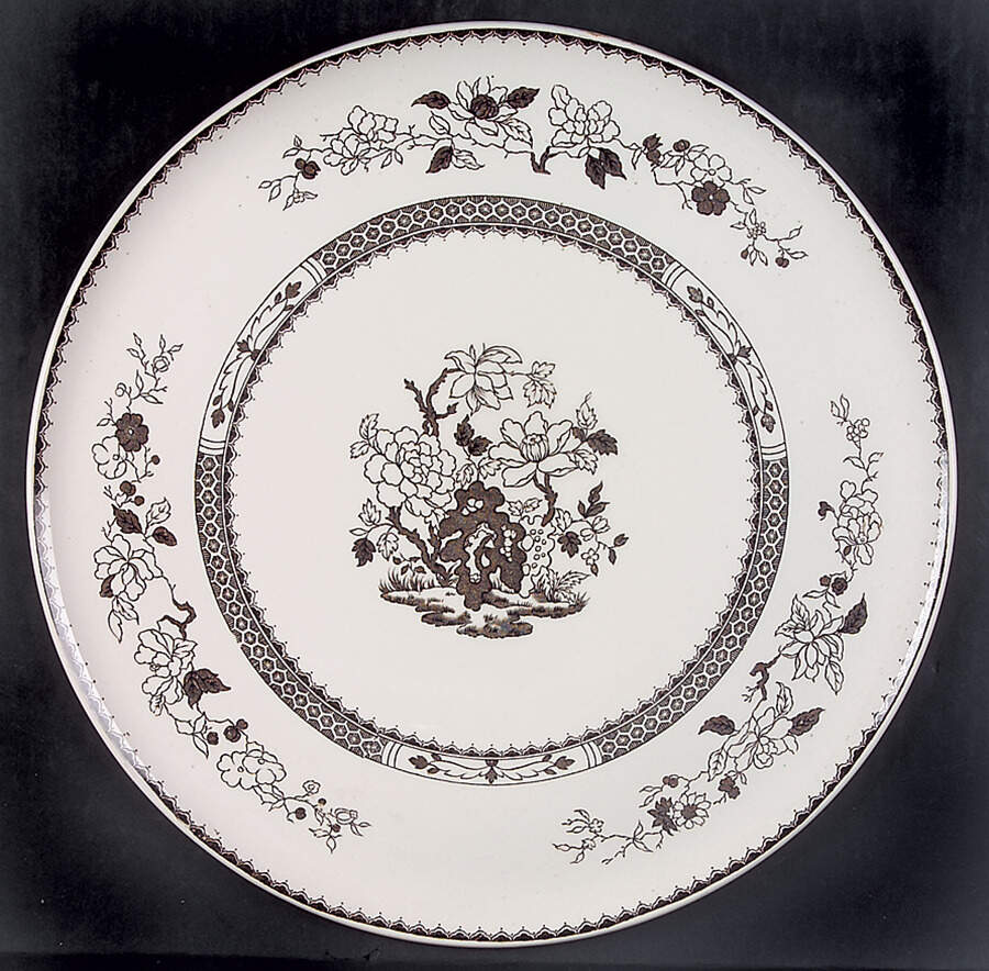 Chinese Rose Brown (Scalloped) Cake Plate by Spode-1