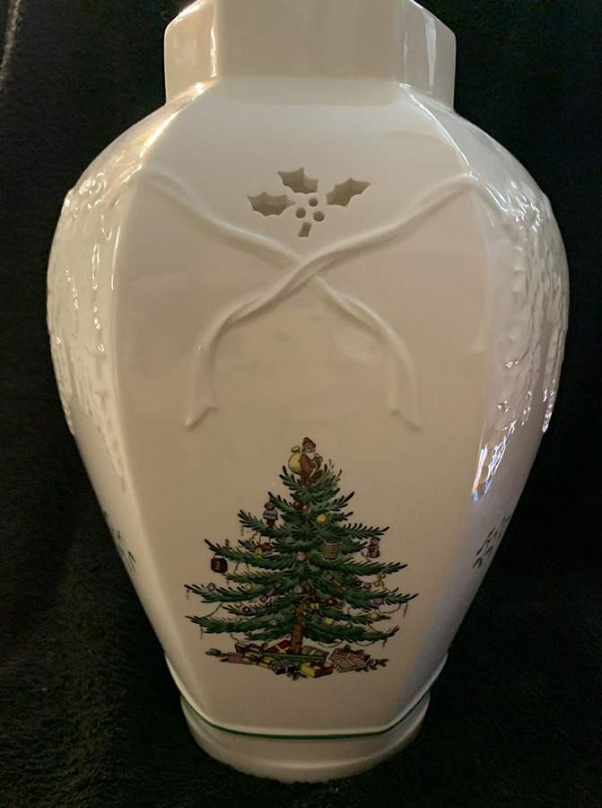 Christmas Tree Hexagonal Vase, No Lid by Spode-1