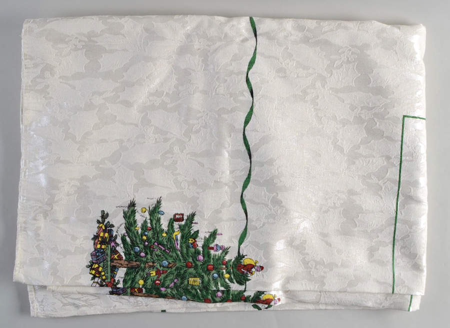 Christmas Tree 56" x 80" Rectangular Tablecloth by Spode-1