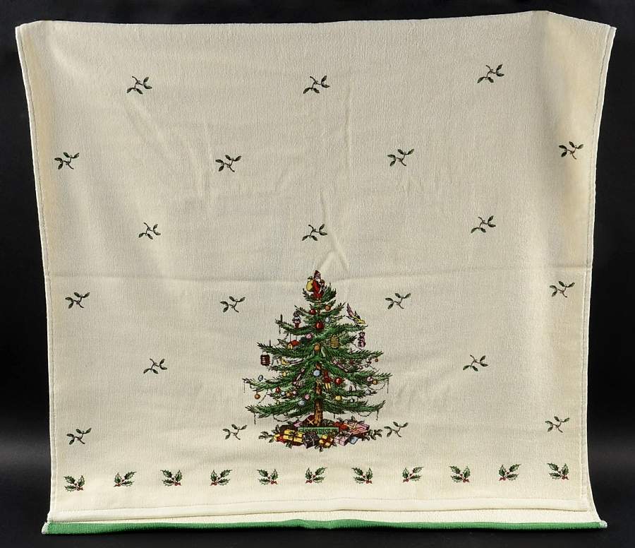 Christmas Tree Bath Towel by Spode-1