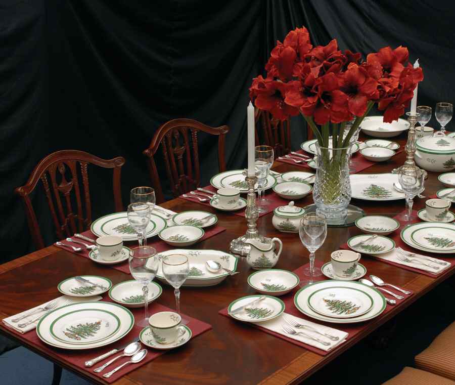 Christmas Tree 55 Piece Estate Set by Spode-1