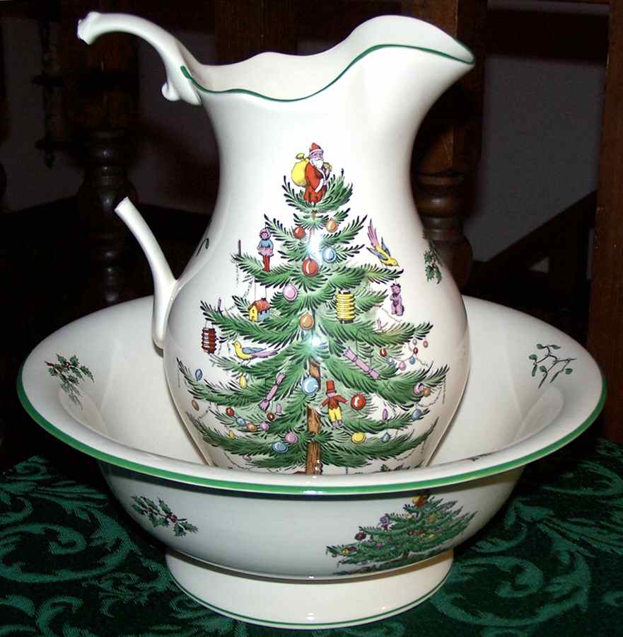 Christmas Tree 40 Oz Pitcher and Bowl Set by Spode-1