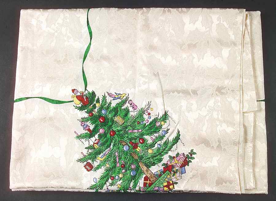Christmas Tree 60" X 102" Oblong Tablecloth by Spode-1