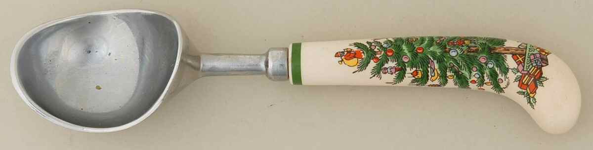 Christmas Tree Ceramic Handled Ice Cream Scoop by Spode-1