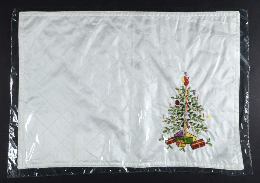 Christmas Tree Embroidered Cloth Placemat by Spode-1
