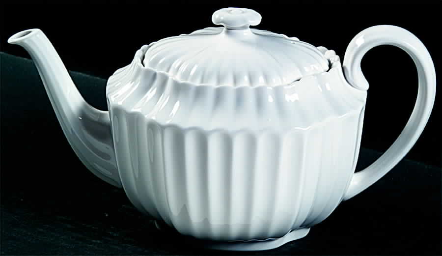 Chelsea White Teapot & Lid by Spode-1