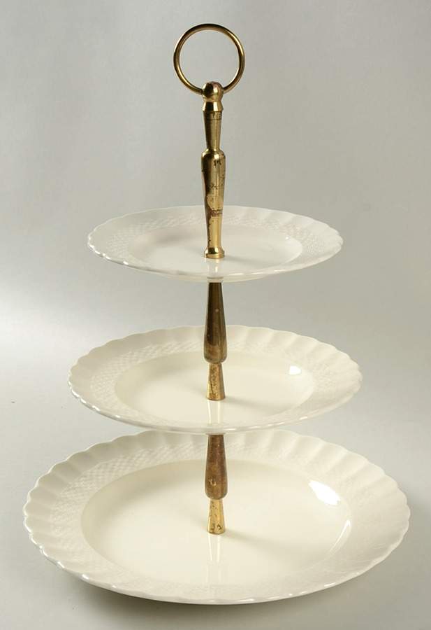 Chelsea Wicker 3-Tiered Serving Tray (DP, SP, BB) by Spode-1