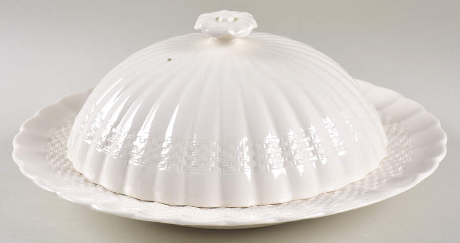 Chelsea Wicker Muffin Dish & Lid by Spode-1