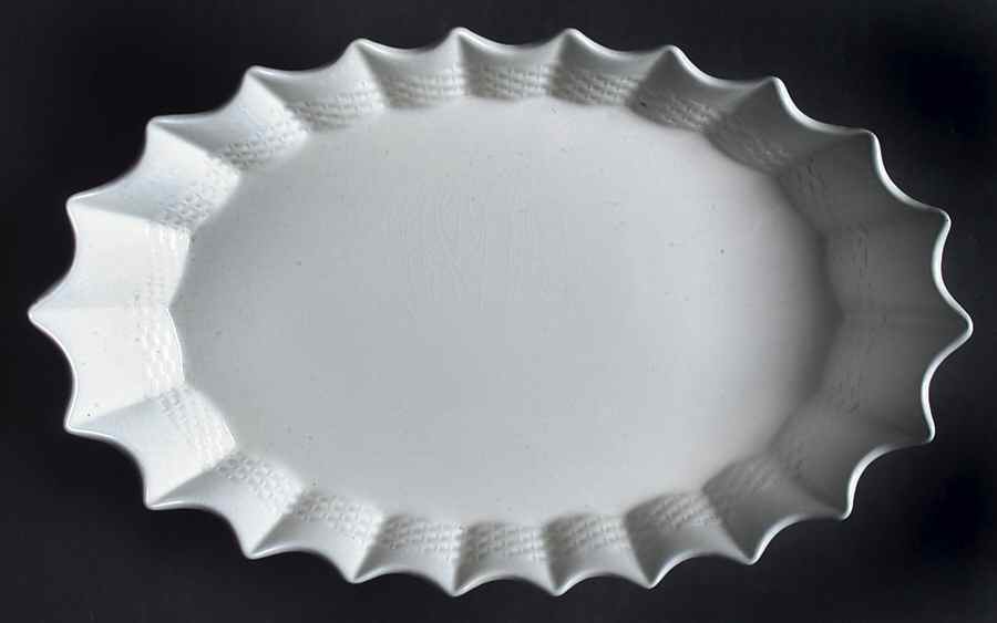 Chelsea Wicker Jubilee Platter by Spode-1