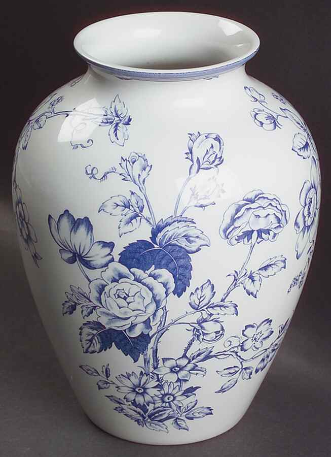 Clifton 7" Vase by Spode-1