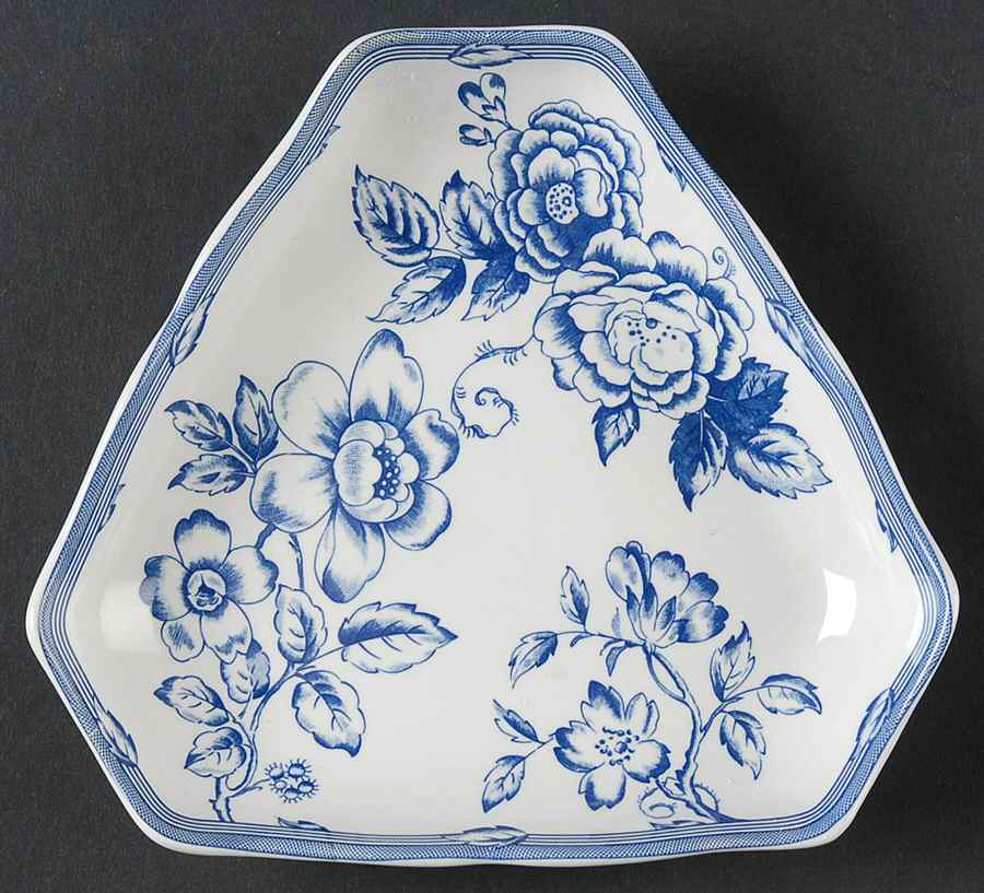 Clifton Triangular Tray by Spode-1