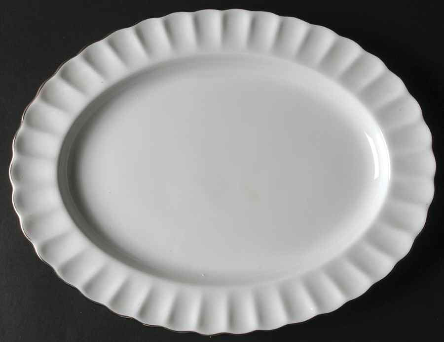 Corinth (PlatinumTrim) 12" Oval Serving Platter by Spode-1