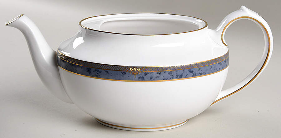 Dauphin Teapot No Lid by Spode-1