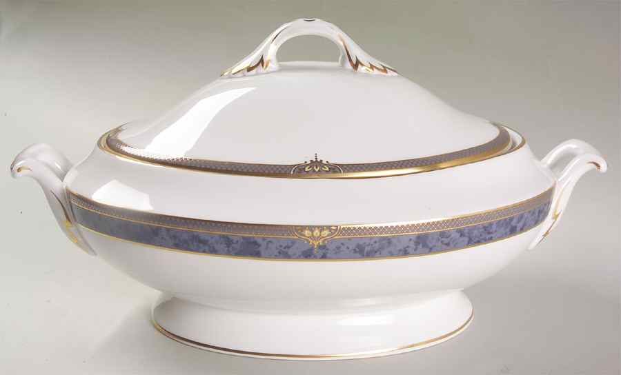 Dauphin Oval Covered Vegetable by Spode-1