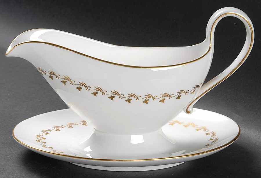 Delphi Gravy Boat with Attached Underplate by Spode-1