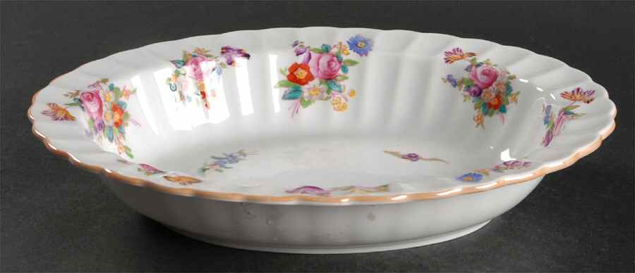 Dresden Rose (Y5758, Fluted) 9" Oval Vegetable Bowl by Spode-1